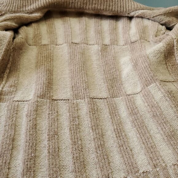 Handmade wool sweater.  Color cream. Guessing a Medium. Zipper closure. - Picture 8 of 13
